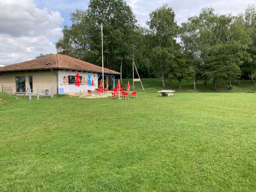 Einem Ort wurde ein Foto hinzugefügt