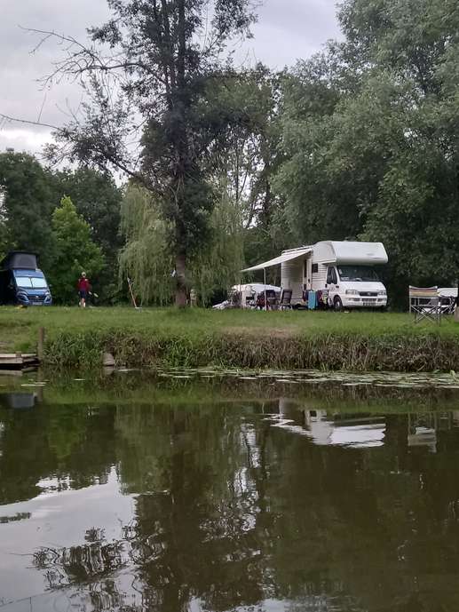 Einem Ort wurde ein Foto hinzugefügt