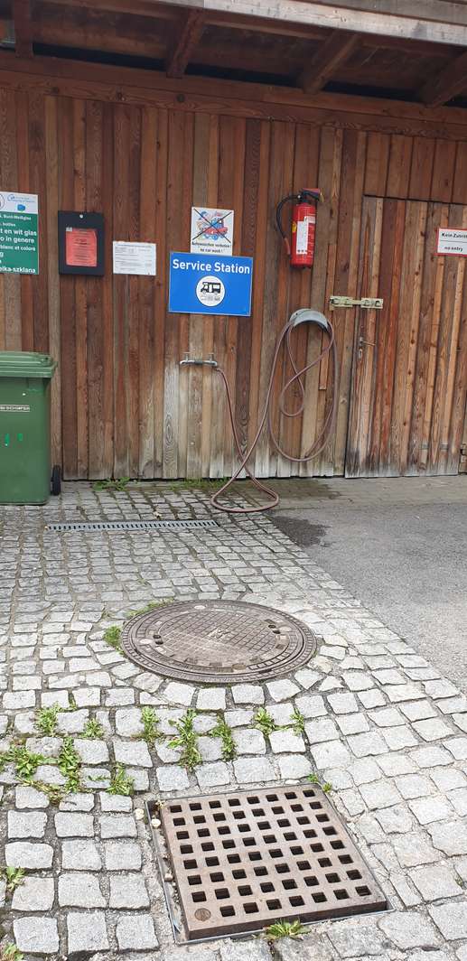 Einem Ort wurde ein Foto hinzugefügt