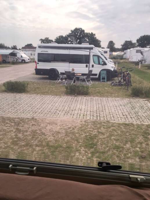 Einem Ort wurde ein Foto hinzugefügt