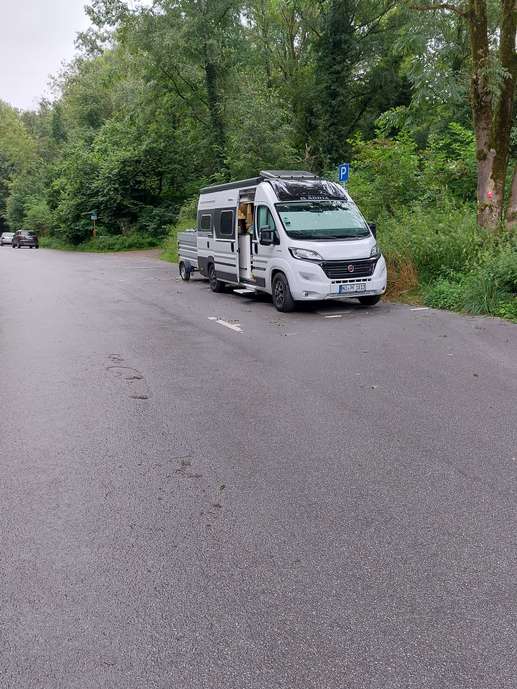 Einem Ort wurde ein Foto hinzugefügt
