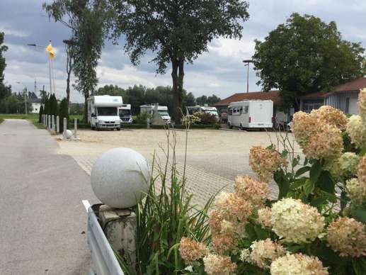 Einem Ort wurde ein Foto hinzugefügt