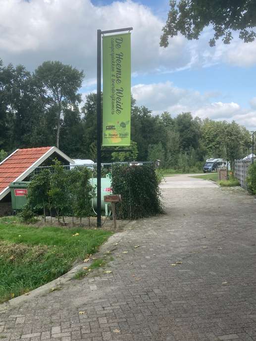 Einem Ort wurde ein Foto hinzugefügt