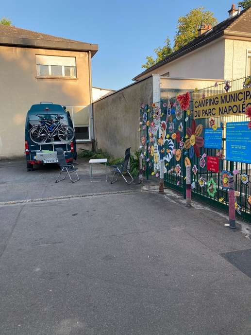 Einem Ort wurde ein Foto hinzugefügt
