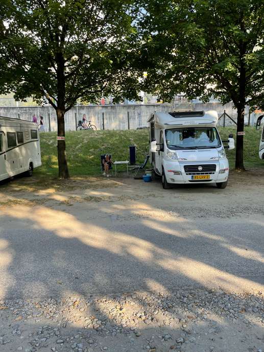 Een foto toegevoegd aan een locatie