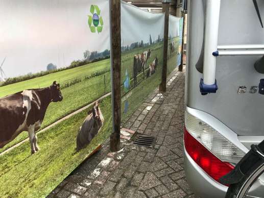 Einem Ort wurde ein Foto hinzugefügt