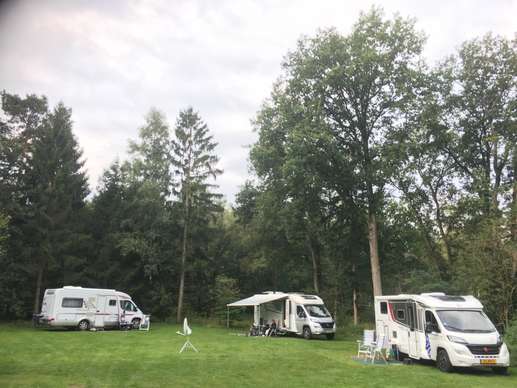 Einem Ort wurde ein Foto hinzugefügt