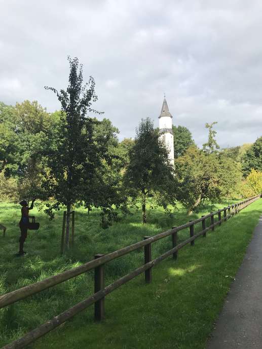 Einem Ort wurde ein Foto hinzugefügt