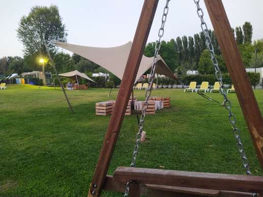 Added a photo to a location