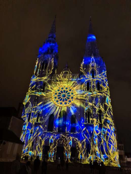 Einem Ort wurde ein Foto hinzugefügt