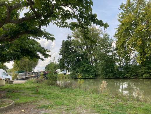 Added a photo to a location