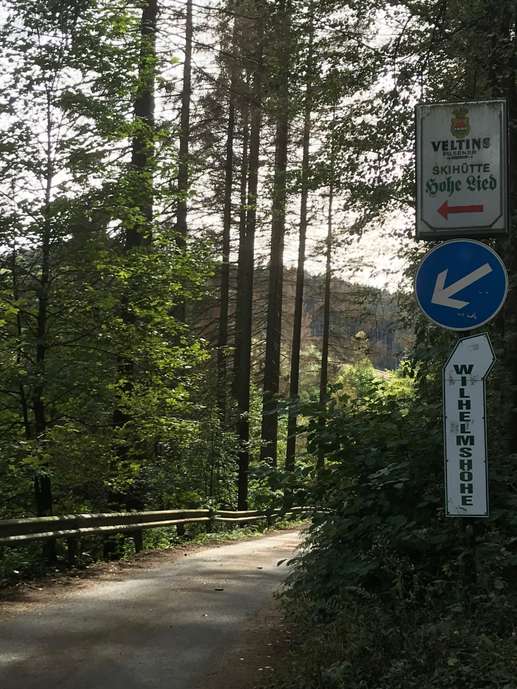 Einem Ort wurde ein Foto hinzugefügt