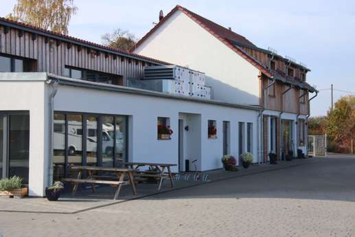 Einem Ort wurde ein Foto hinzugefügt
