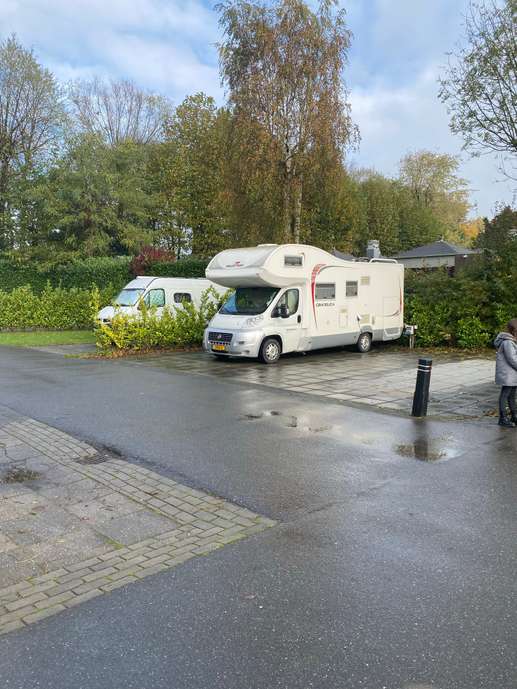 Einem Ort wurde ein Foto hinzugefügt