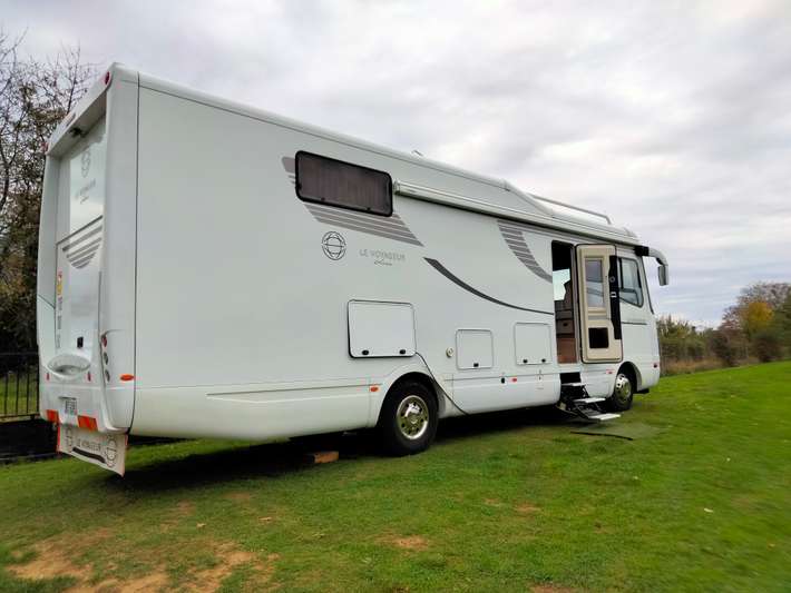 Aire camping-car 39