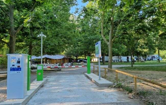 Camping de mon Village d'Avèze, Le Pont Vieux