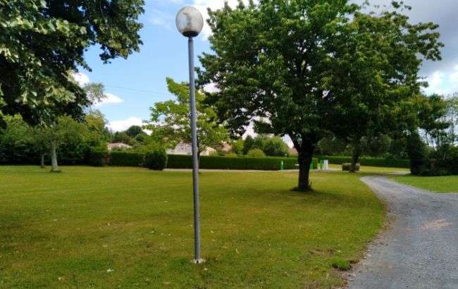 Campingcar Park de mon Village de Beugnon-Thireuil