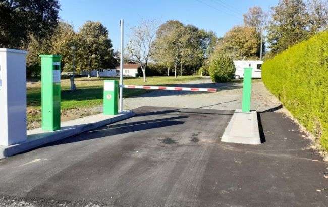 Campingcar Park de mon Village de Beugnon-Thireuil