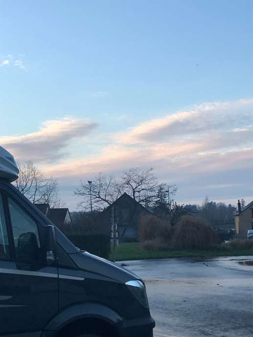 Einem Ort wurde ein Foto hinzugefügt