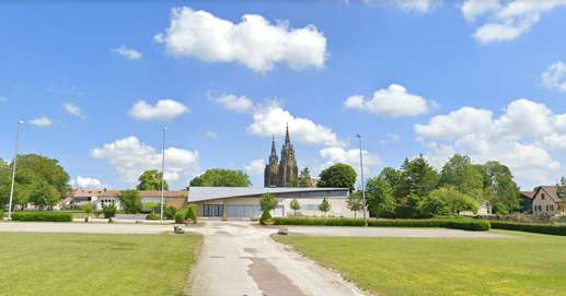 Einem Ort wurde ein Foto hinzugefügt