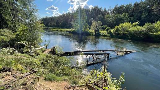 Added a photo to a location