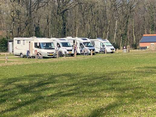 Einem Ort wurde ein Foto hinzugefügt