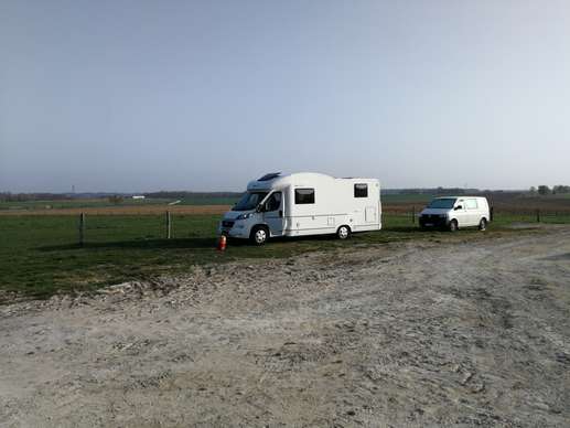 Einem Ort wurde ein Foto hinzugefügt