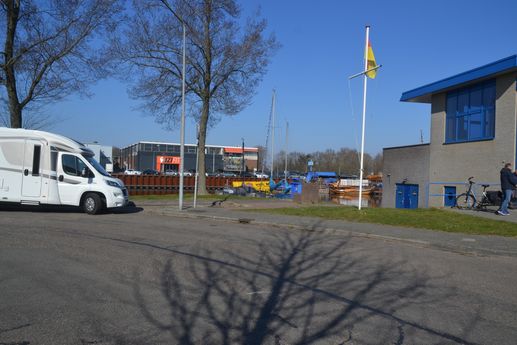 Einem Ort wurde ein Foto hinzugefügt