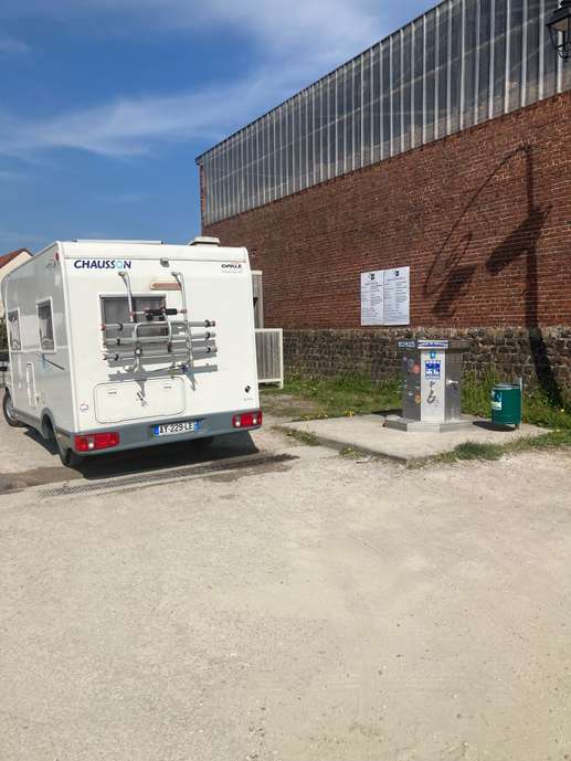 Einem Ort wurde ein Foto hinzugefügt