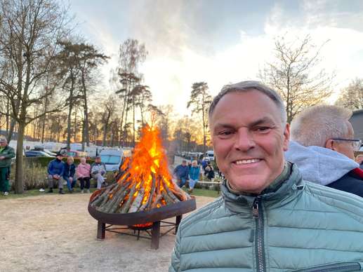 Einem Ort wurde ein Foto hinzugefügt
