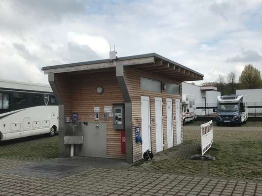 Einem Ort wurde ein Foto hinzugefügt