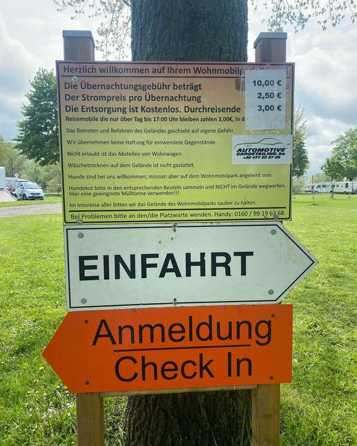 Einem Ort wurde ein Foto hinzugefügt