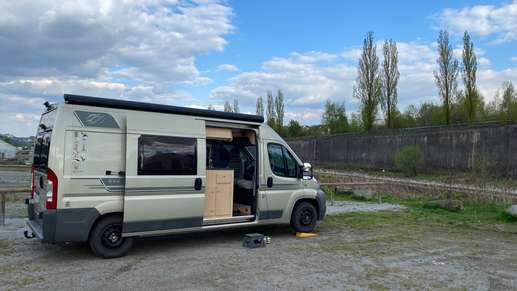 Einem Ort wurde ein Foto hinzugefügt
