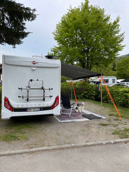Einem Ort wurde ein Foto hinzugefügt