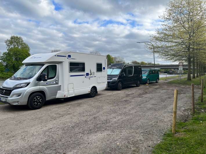 Wohnmobilstellplatz am Küstenkanal
