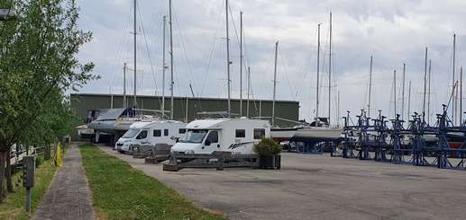 Een foto toegevoegd aan een locatie