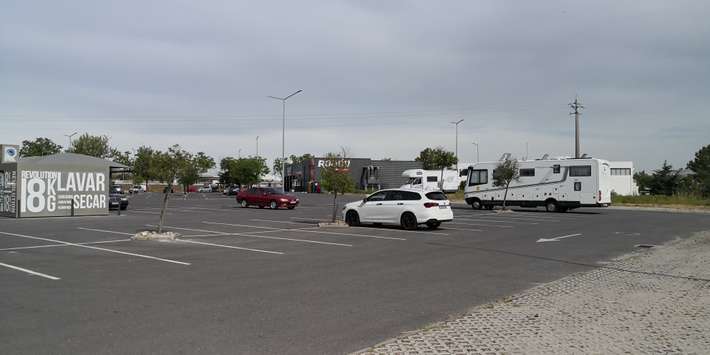 Parking Intermache