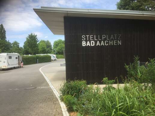 Einem Ort wurde ein Foto hinzugefügt