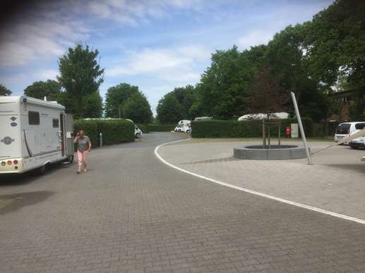 Einem Ort wurde ein Foto hinzugefügt