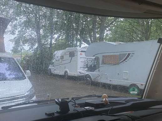 Einem Ort wurde ein Foto hinzugefügt