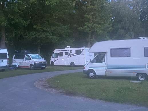 Einem Ort wurde ein Foto hinzugefügt