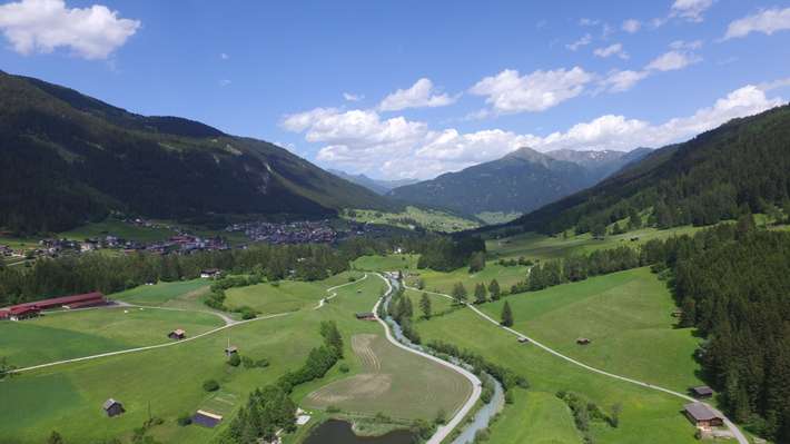 Zentralalpen Stellplatz Trins im Gschnitztal