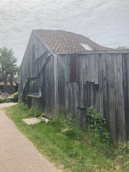 Einem Ort wurde ein Foto hinzugefügt