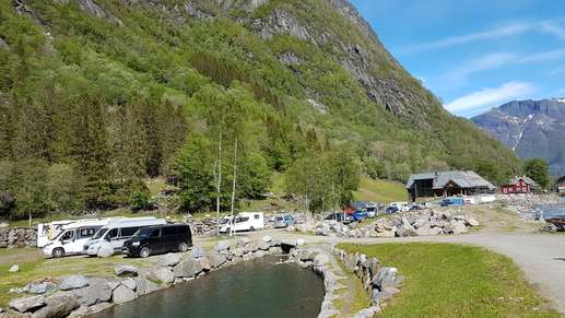 Added a photo to a location