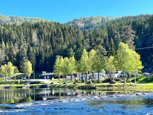 Added a photo to a location