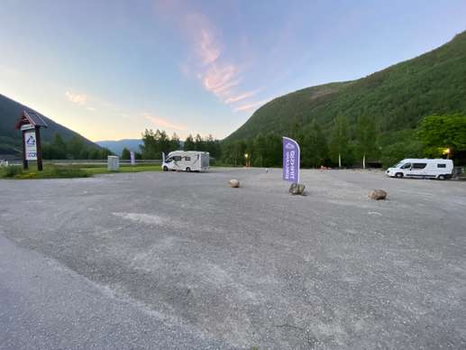 Added a photo to a location