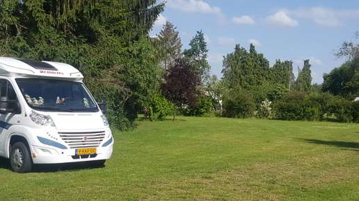 Einem Ort wurde ein Foto hinzugefügt