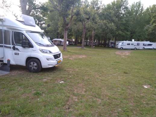 Een foto toegevoegd aan een locatie