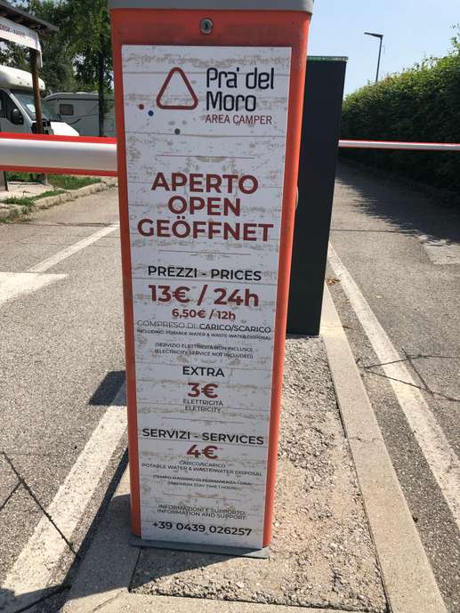Einem Ort wurde ein Foto hinzugefügt