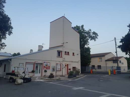 Einem Ort wurde ein Foto hinzugefügt